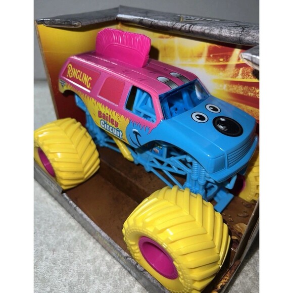 2025 MONSTER JAM RINGLING BAILEY CIRCUIT 1:24 SCALE **NEW** MONSTER TRUCK - Picture 2 of 3